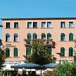 Cristallo Hotel