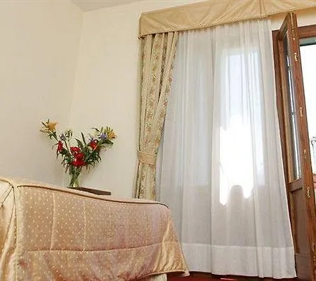 Cristallo Hotel