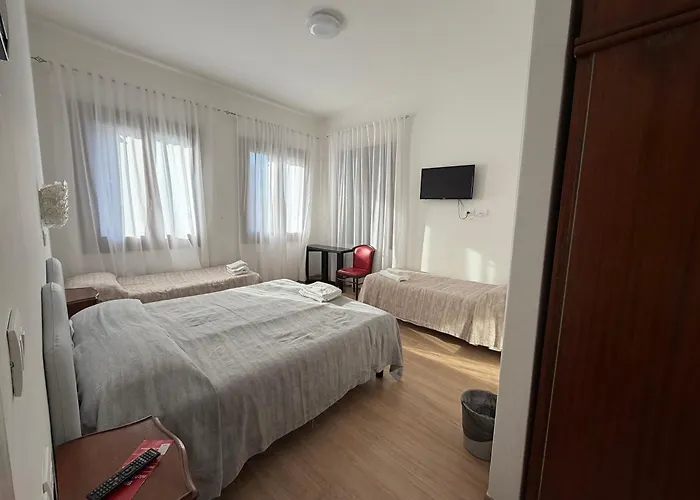 מלון Cristallo 2*