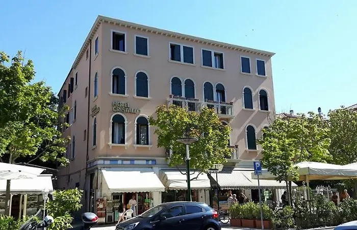 מלון Cristallo 2*