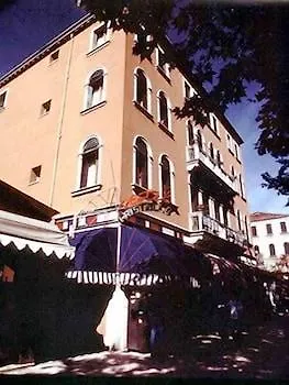 Cristallo 2* Benátky – Lido